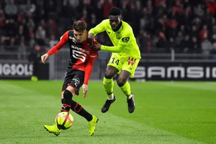 赛前德国杯焦点战，费耶诺德更衣室发声，震撼外界，赛程密集仍需轮换(费耶诺德对阿贾克斯精彩纷呈的比赛)-凯发体育